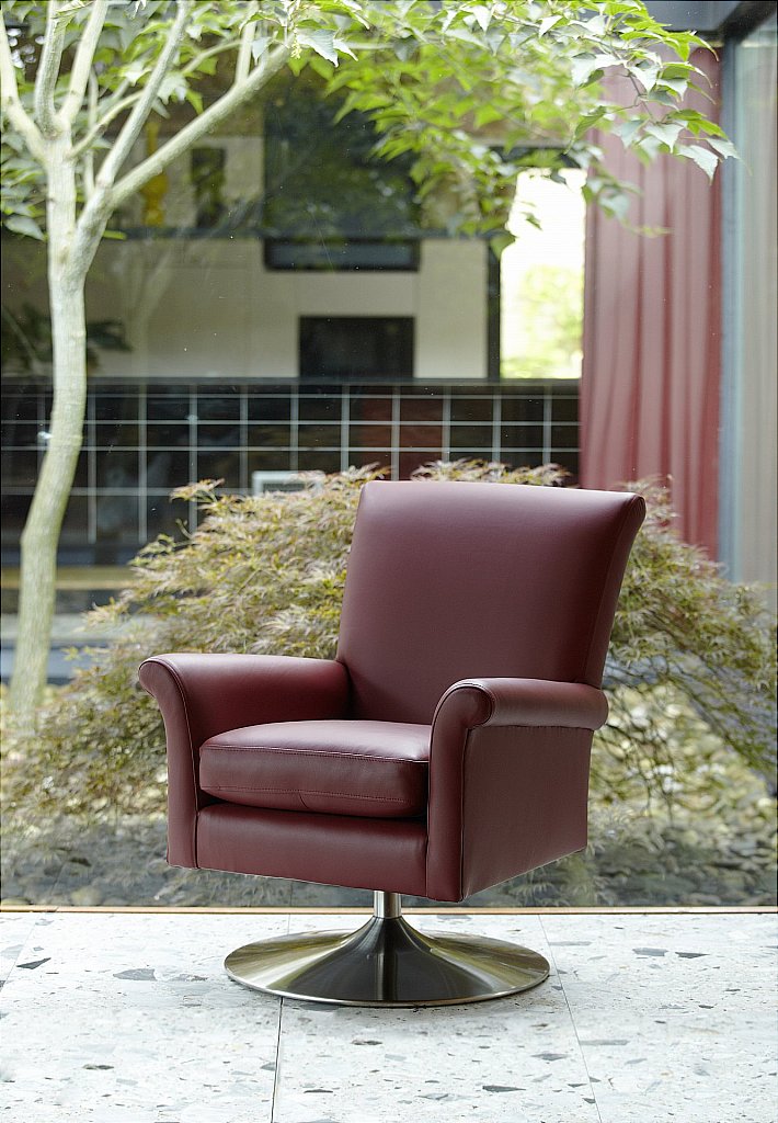 Parker Knoll Bradley Swivel Chair