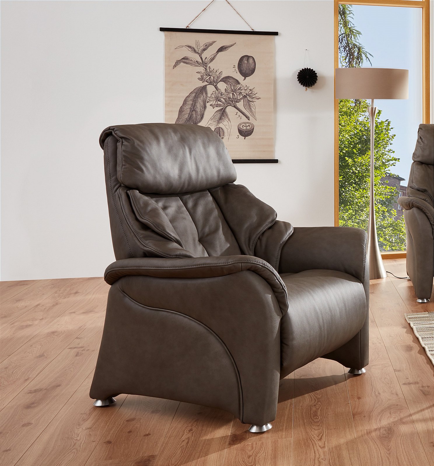 Himolla Chester Large Manual Reclining Armchair