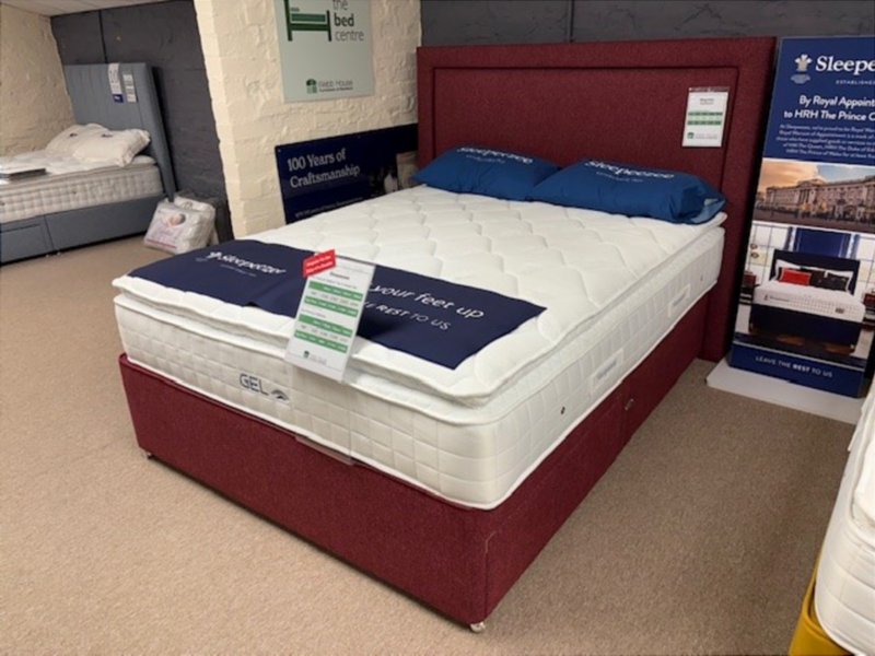 Sleepeezee - Gel Premium Kingsize Bed And Headboard
