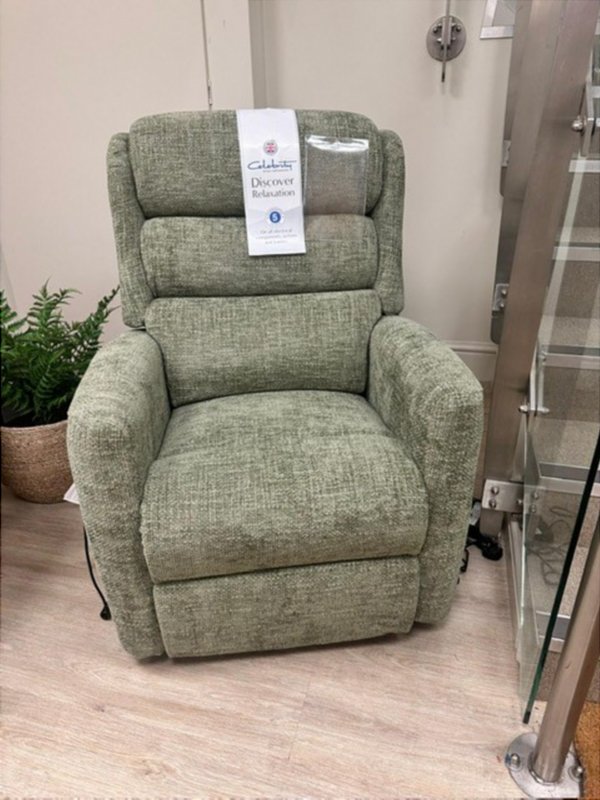 Celebrity - Somersby Petite Cloud Lift And Rise Recliner