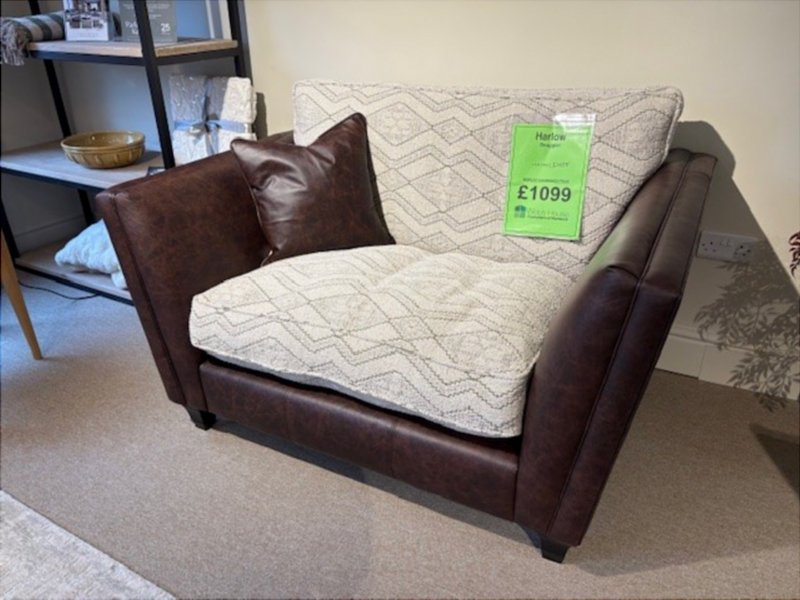 Parker Knoll - Harlow Snuggler
