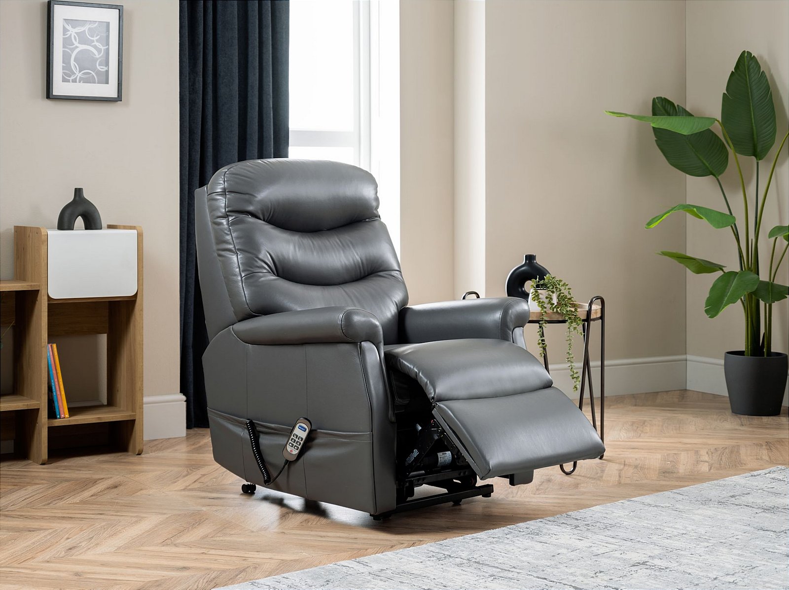 Celebrity Hollingwell Leather Recliner Chair